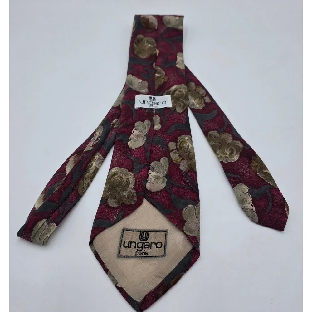 Ungaro Paris Men's Silk Tie Burgundy Gold Floral Jacquard Made in Italy Classic